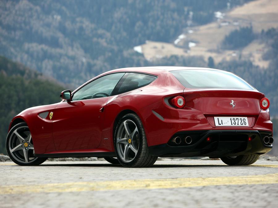  Ferrari FF 2011 года  (фото 185 из 195)